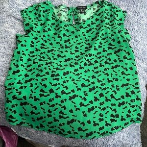 Like new leopard work top
